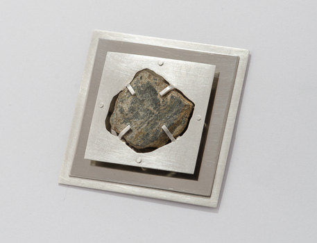 brooch