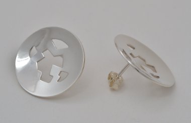 earring