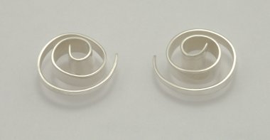 earring